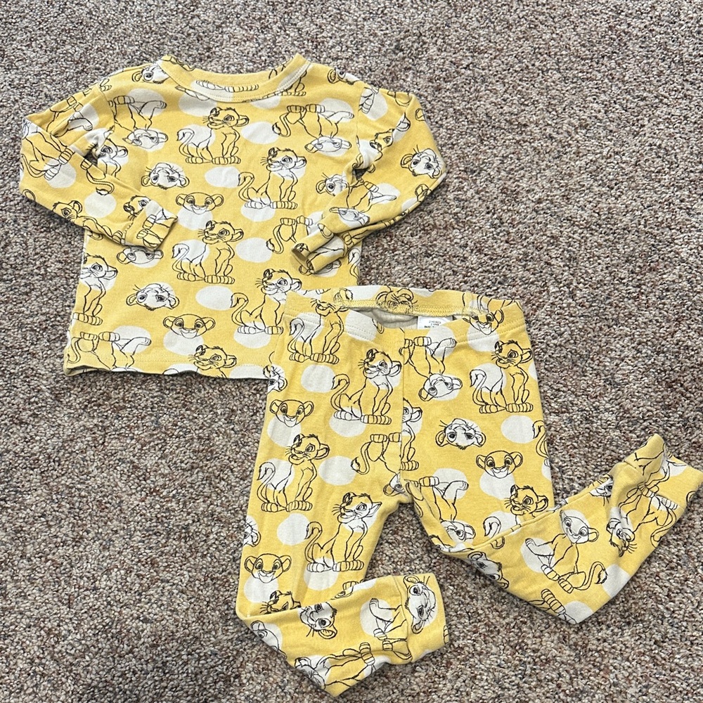 🦁 GAP Yellow Cartoon Print Kids Pajama Set
